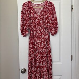 Elegant Red Floral Women's Dress NWOT - Size M -